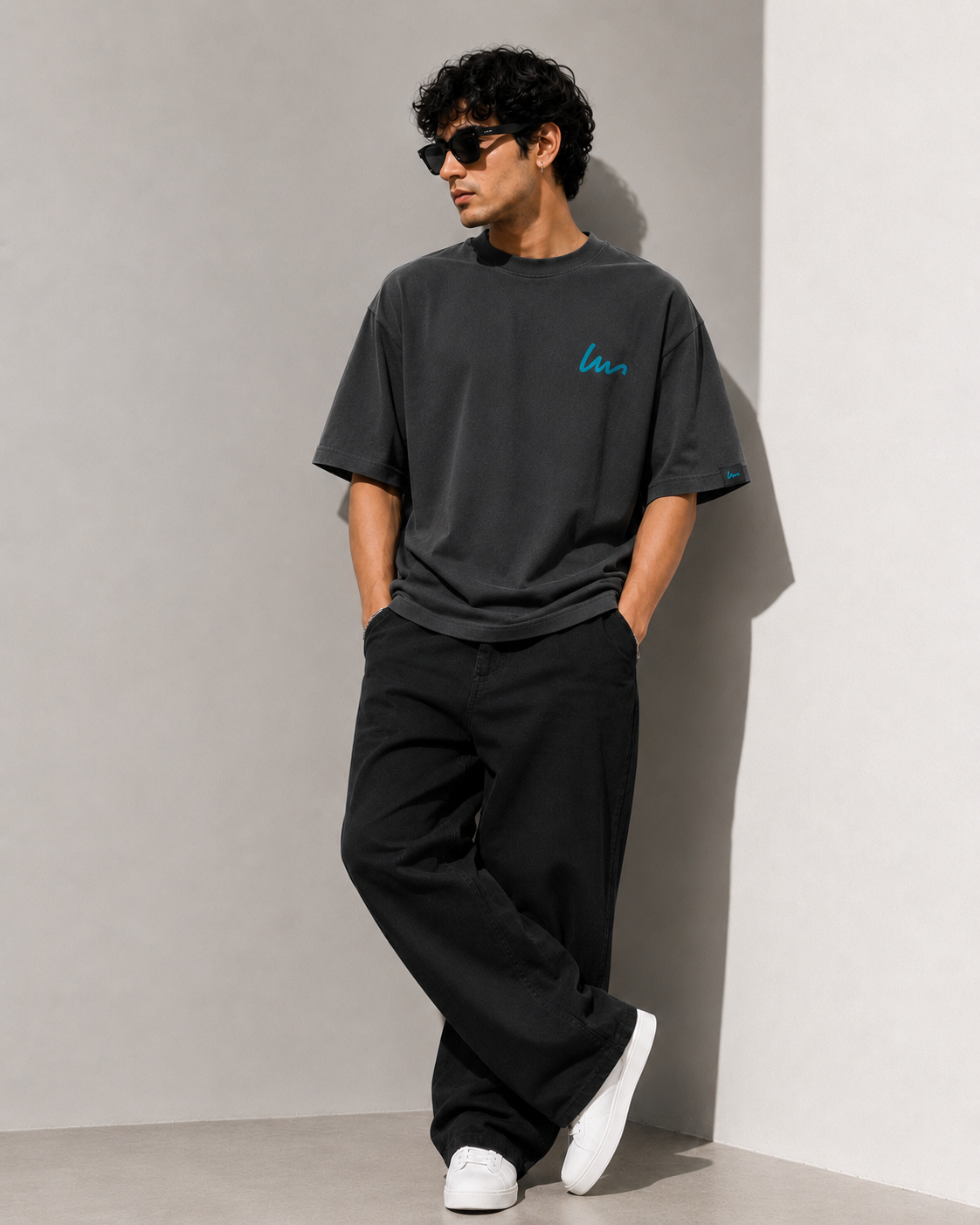 LM Oversized T-Shirt (Unisex)